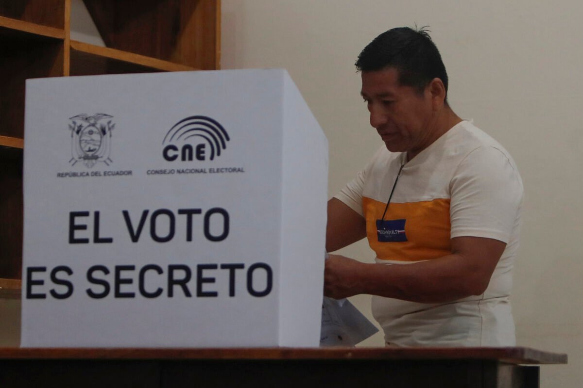 Así transcurren las elecciones presidenciales y legislativas en Ecuador