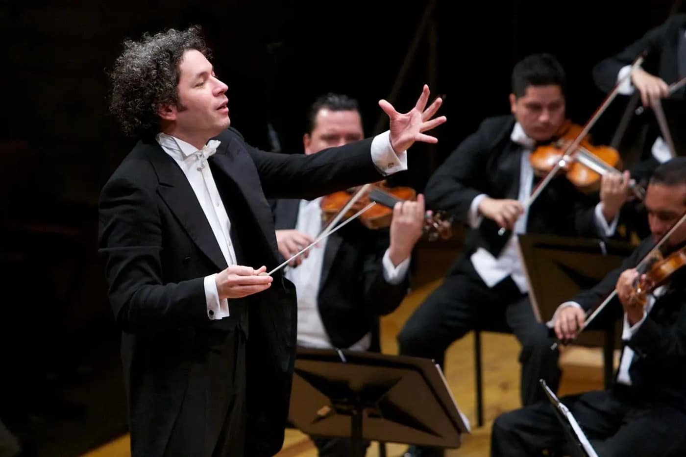 Gustavo Dudamel fue reconocido con el título honorífico de Amigo de Barcelona en España