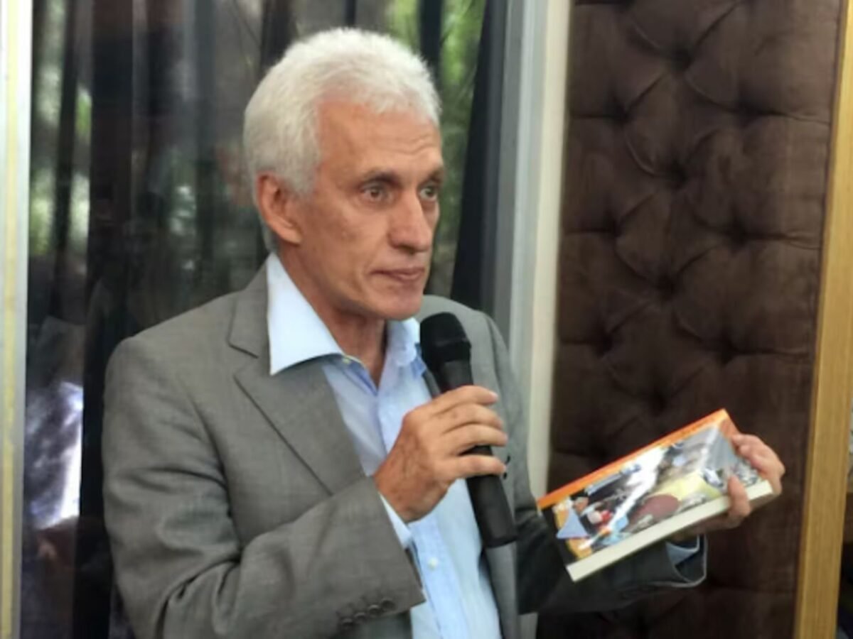 Murió el exministro Fernando Martínez Mottola, quien estuvo asilado en la Embajada de Argentina
