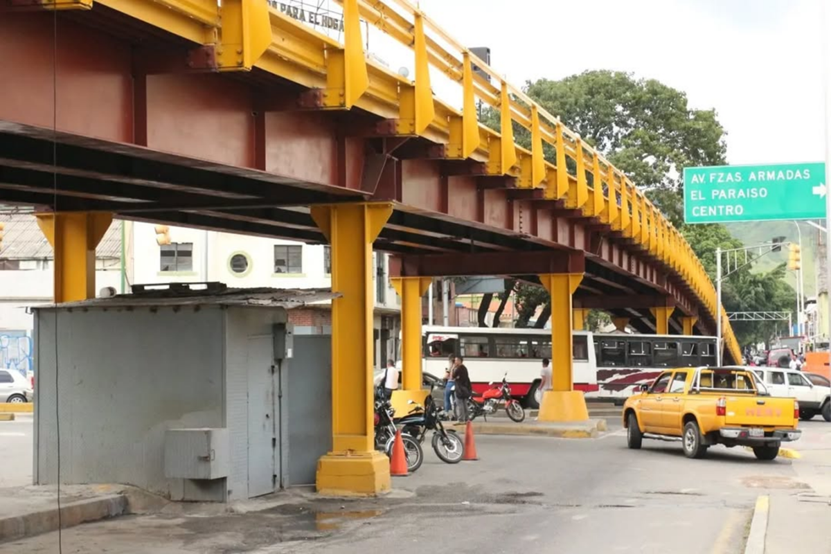 Cerraron el elevado de la avenida Roosevelt por trabajos de mantenimiento: lo que se sabe de la medida